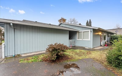220/222 SE 3rd Ave, Canby, OR