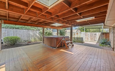 14650 NE Russell Court, Portland, OR