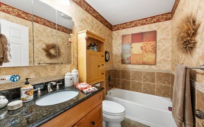 15930 SW Greens Way, Portland, OR