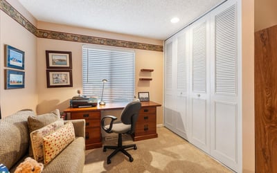 15930 SW Greens Way, Portland, OR