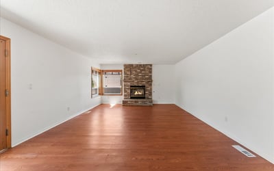 12402 Cominger Dr, Oregon City, OR
