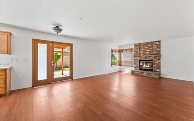12402 Cominger Dr, Oregon City, OR