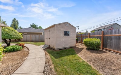 12402 Cominger Dr, Oregon City, OR