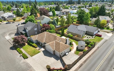 12402 Cominger Dr, Oregon City, OR