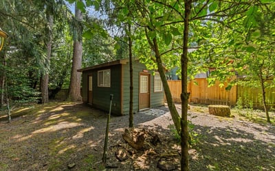 9150 SW Salmon St, Portland, OR