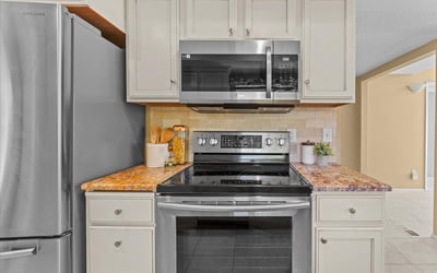 15920 SW Greens Way, Tigard, OR