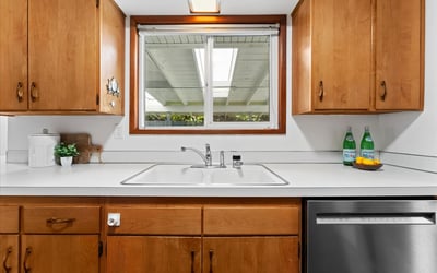 10860 NE Oregon Street, Portland, OR