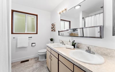 10860 NE Oregon Street, Portland, OR