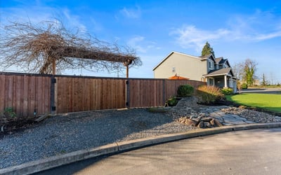 13920 S Lucia Lane, Mulino, OR