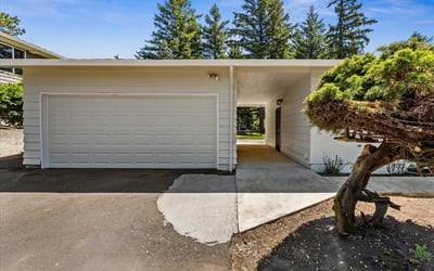 10100 SE Walnut Drive, Happy Valley, OR