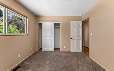 10100 SE Walnut Drive, Happy Valley, OR