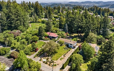 10100 SE Walnut Drive, Happy Valley, OR