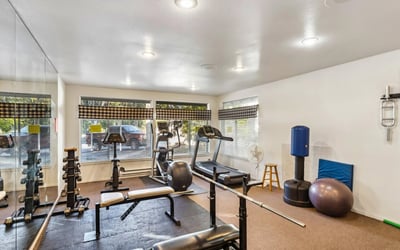 9210 Market Place, F202, Lake Stevens, WA