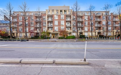 2511 Bloor St W #305, Toronto, ON