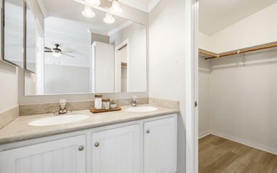 Primary bath with walk in closet