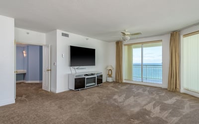 1180 gulf blvd, 1902, Clearwater, FL