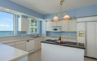 1180 gulf blvd, 1902, Clearwater, FL
