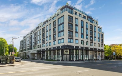 1 strathgowan avenue, Suite 710, Toronto, ON