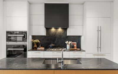 1 strathgowan avenue, Suite 710, Toronto, ON