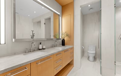 1 strathgowan avenue, Suite 710, Toronto, ON