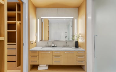 1 strathgowan avenue, Suite 710, Toronto, ON