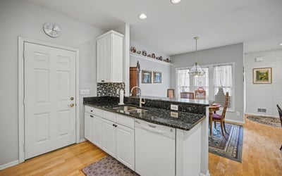7151 Steeplechase Way, 41, Lansing, MI