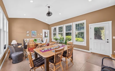 726 Somonauk St, Sycamore, IL