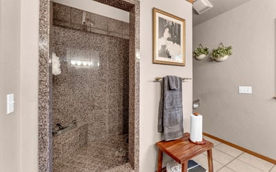 17325 Nicklaus Court, Weed, CA