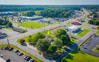 631 N Main St, Kilmarnock, VA