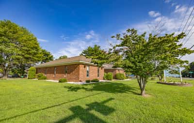 631 N Main St, Kilmarnock, VA