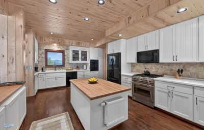 942 Spruce Drive, Lyons, CO
