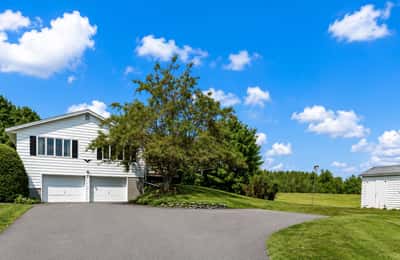 205 Sutton Road, New London, NH