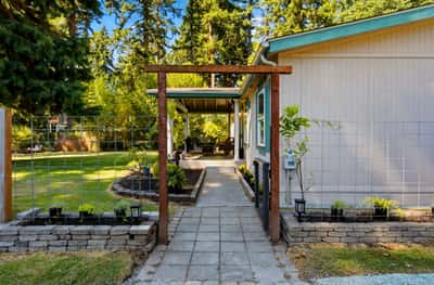 5807 Cameron Road, Freeland, WA
