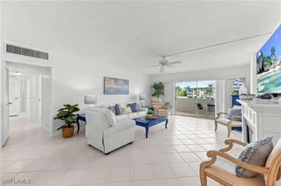 1977 Gulf Shore Blvd, 204, Naples, FL