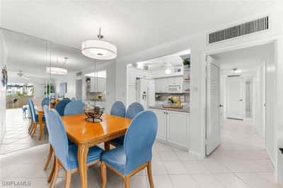 1977 Gulf Shore Blvd, 204, Naples, FL