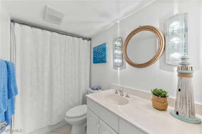1977 Gulf Shore Blvd, 204, Naples, FL