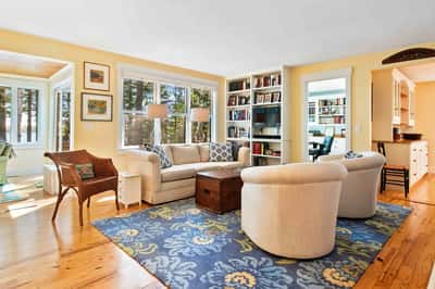 1807 Little Sunapee Road, New London, NH