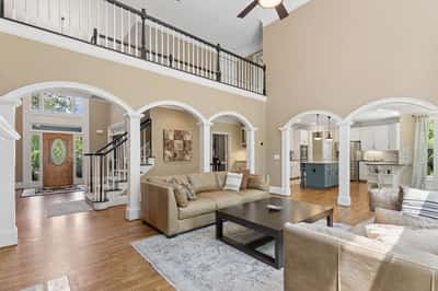 555 Treyburn View, Milton, GA