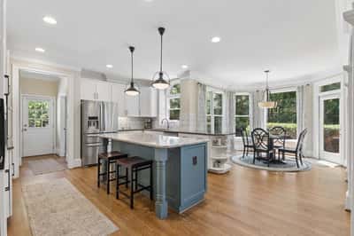 555 Treyburn View, Milton, GA