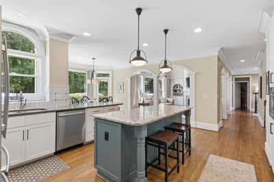 555 Treyburn View, Milton, GA