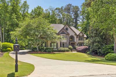 555 Treyburn View, Milton, GA
