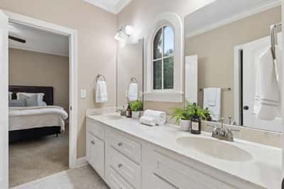 3330 Chimney Point Drive, Cumming, GA
