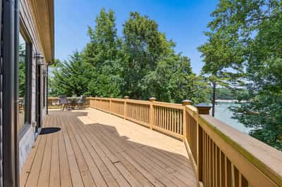 3330 Chimney Point Drive, Cumming, GA