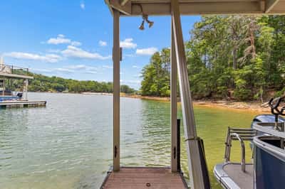 3330 Chimney Point Drive, Cumming, GA