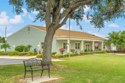 17 Meadowlark Cir, Ellenton, FL