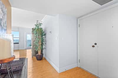 603 Longboat Club Rd Unit 202N, Longboat Key, FL