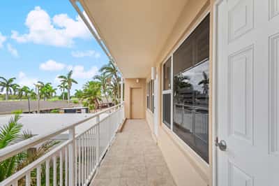 603 Longboat Club Rd Unit 202N, Longboat Key, FL