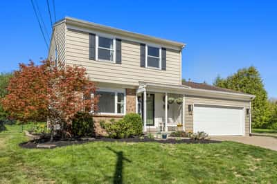1865 Ridgemoor Dr SE, Grand Rapids, MI