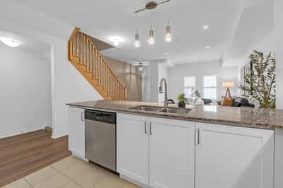 1060 St. Hilda's Way, 4, Whitby, ON