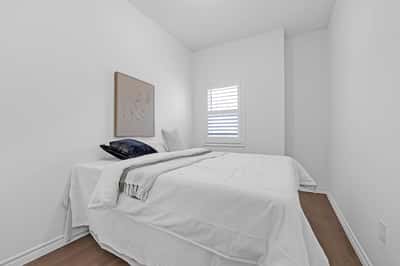 1060 St. Hilda's Way, 4, Whitby, ON